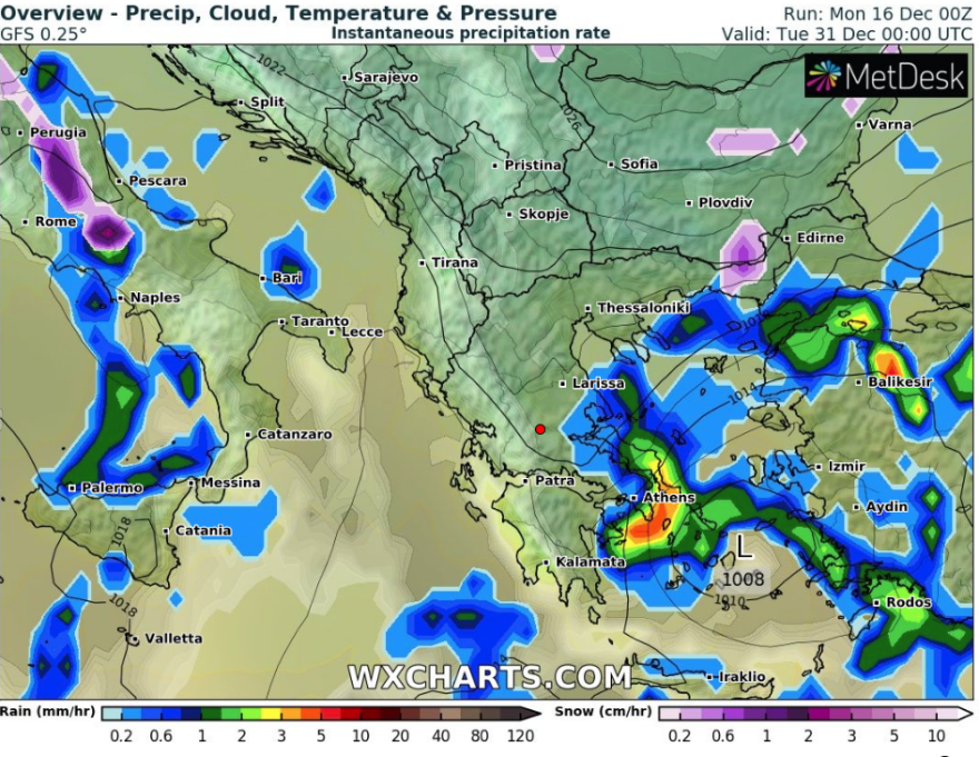 Τι καιρό θα κάνει Χριστούγεννα - Πρωτοχρονιά:  Οι πρώτες εκτιμήσεις «δείχνουν» βροχές - Δείτε χάρτες