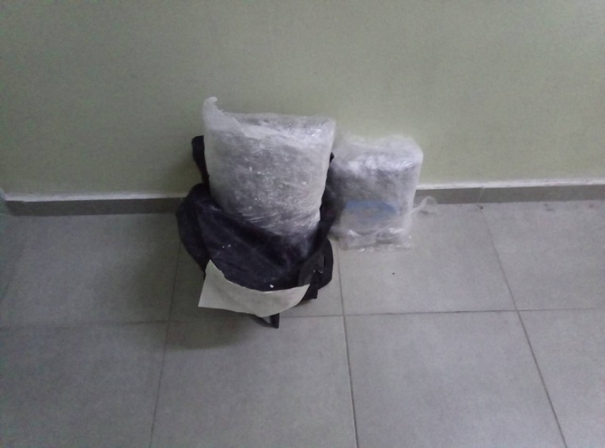 Πέρασε πεζή τα σύνορα Ελλάδας - Αλβανίας με 4,5 κιλά χασίς