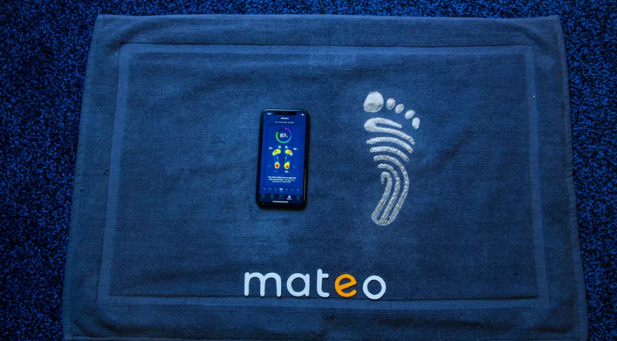 CES 2020: «Έξυπνα» έπιπλα και μπάνια αλλά και ρομποτικές γάτες που σερβίρουν