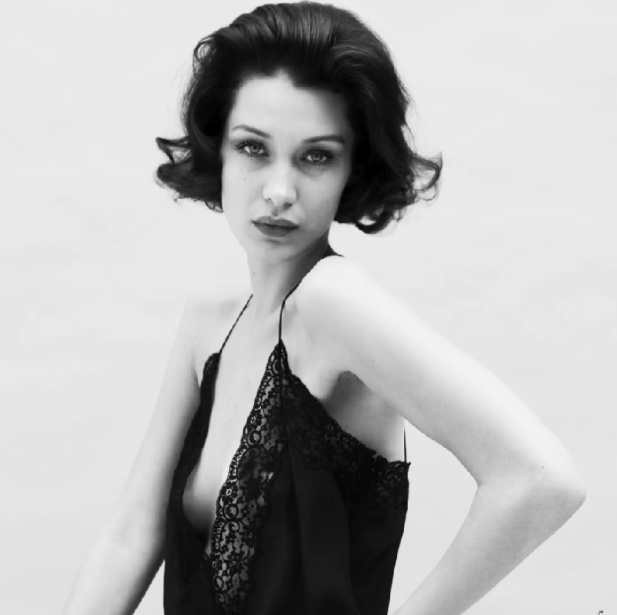 Τζίτζι και Μπέλα Χαντίντ: Οι δύο αδερφές στην πιο σέξι φωτογράφισή τους 