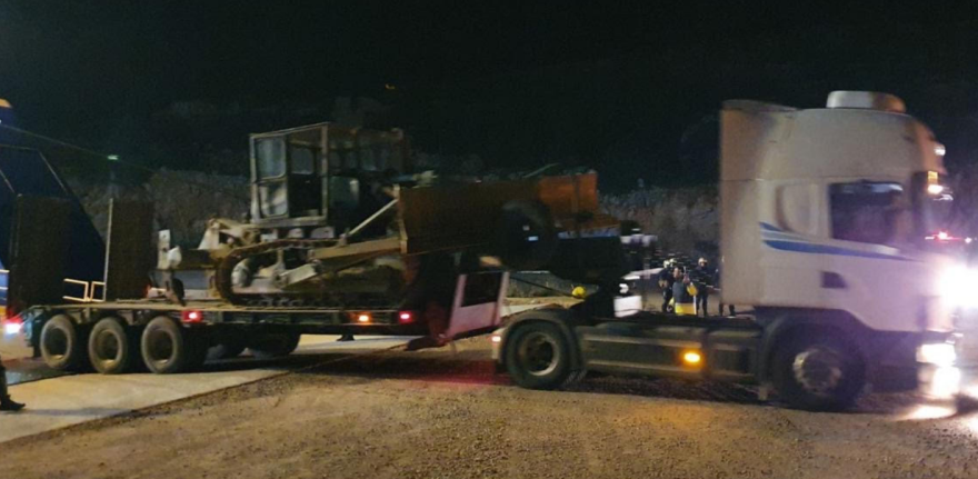 Μεταναστευτικό: Προχωρά η κατασκευή των δομών - Μολότοφ και ρουκέτες από διαδηλωτές 