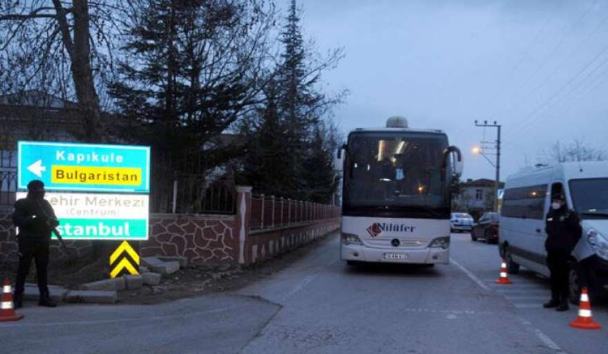 Μεταναστευτικό - Καστανιές: Πώς φτάσαμε στην εκκένωση στο Παζαρκουλέ
