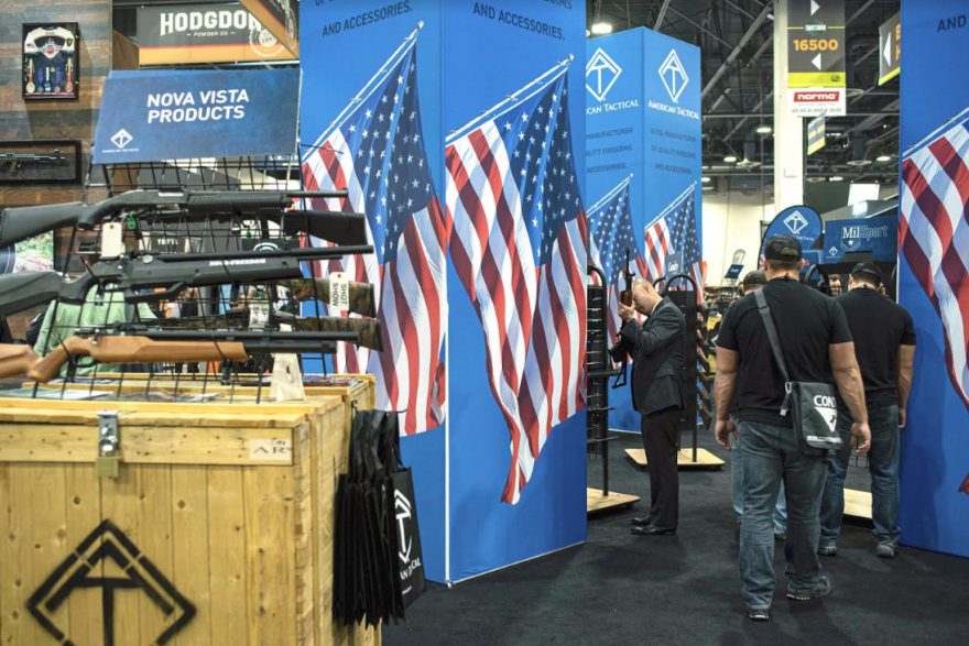 Κορωνοϊός: Αμερικανοί αγόρασαν 2.400.000 όπλα σε ένα μήνα και «ταμπουρώνονται» στα σπίτια τους