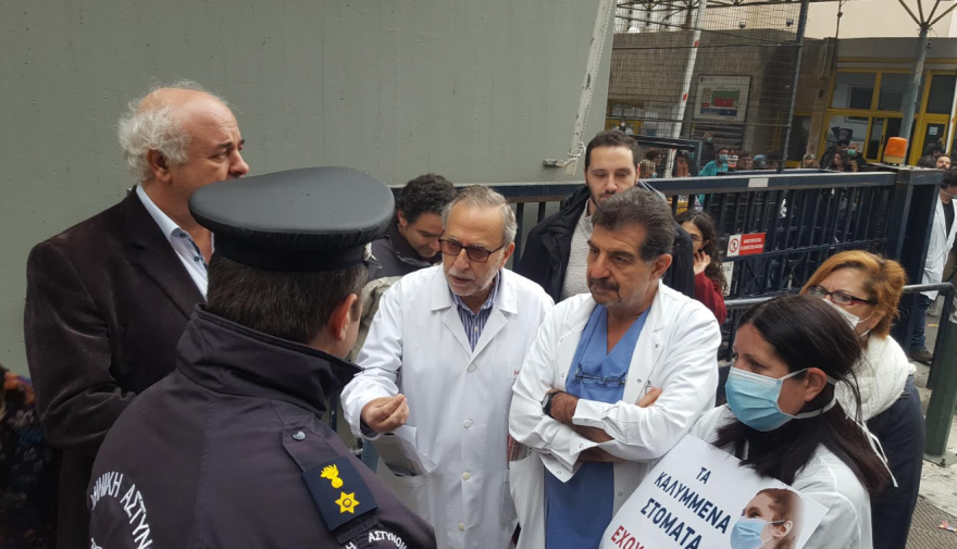 Κορωνοϊός: Κινητοποίηση γιατρών και νοσηλευτικού προσωπικού στον Ευαγγελισμό για ενίσχυση της Υγείας