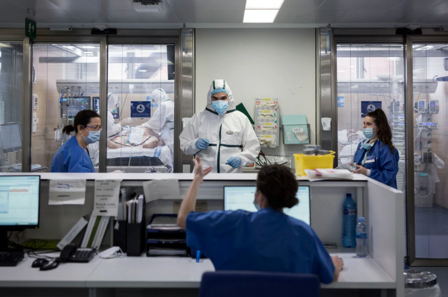 Κορωνοϊός: Μέσα στη μεγαλύτερη ΜΕΘ της Ισπανίας - «Ούτε στον πόλεμο, ούτε εδώ υπάρχουν ωράρια»