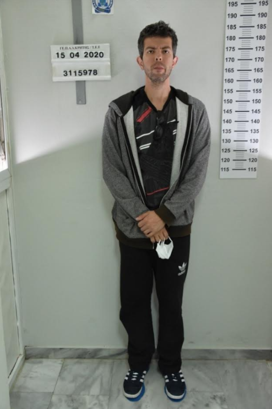 Αυτός είναι ο δάσκαλος που ασελγούσε σε μαθητές στα Χανιά - Προφυλακίστηκε μετά την απολογία του