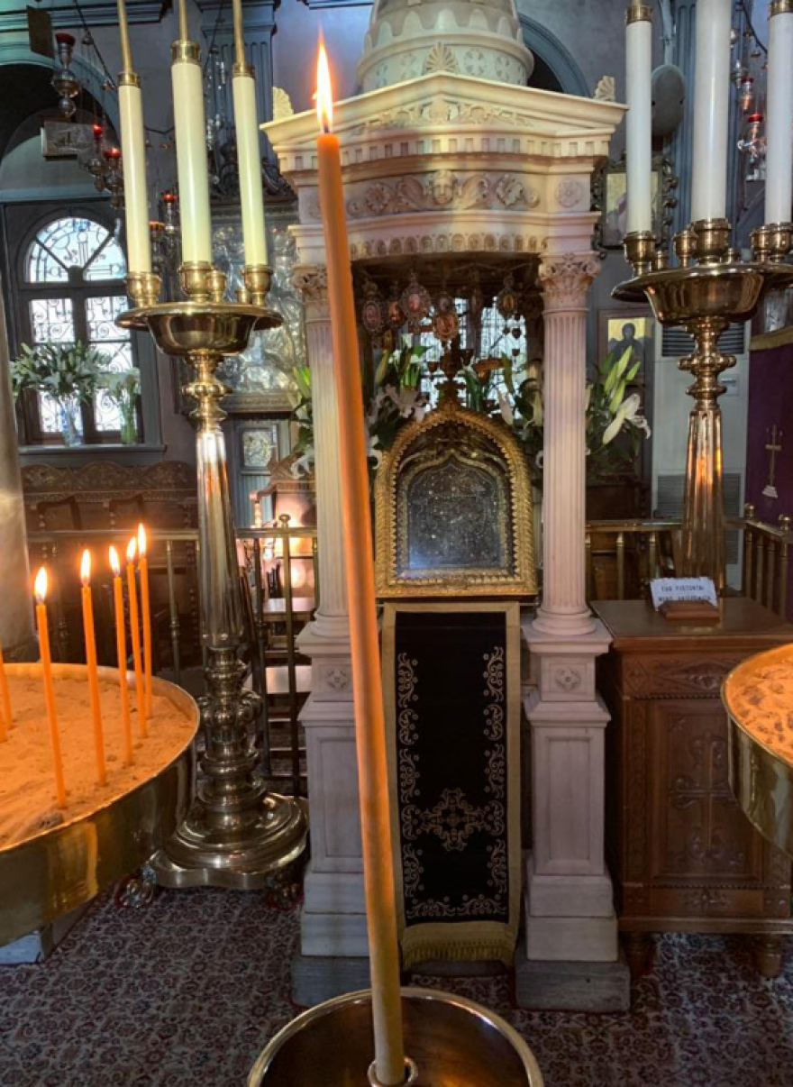 Δείτε τον επιτάφιο της Παναγίας της Τήνου 