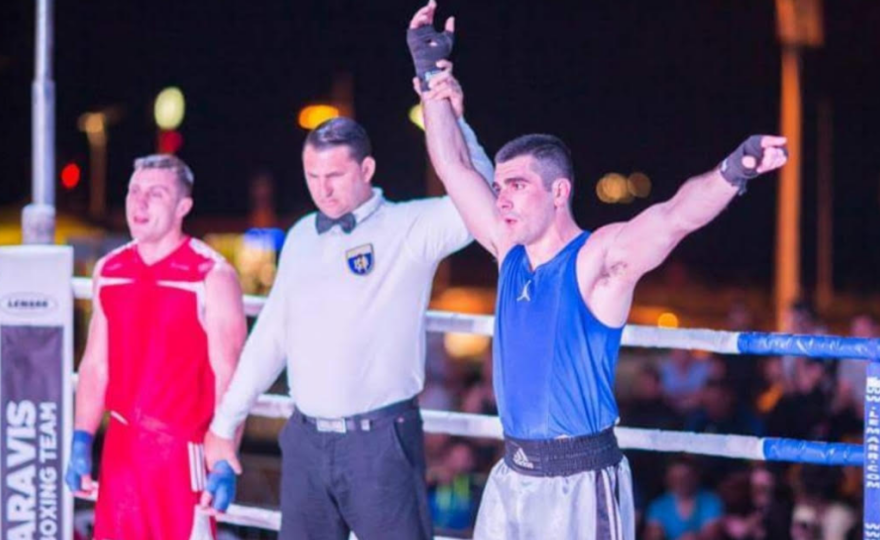 Βεντέτα στα Ανώγεια: Ο ερασιτέχνης τερματοφύλακας που έγινε επαγγελματίας πυγμάχος