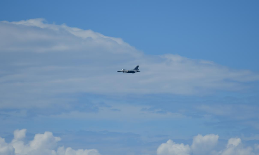  Τουρκικά μαχητικά παρενόχλησαν ελικόπτερο που μετέφερε τον υπ. Άμυνας 