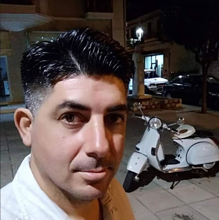 Ναύπακτος: Έπεσα στο νερό και έβγαλα το κεφάλι του στην επιφάνεια, λέει ο άνθρωπος που έσωσε τον 17χρονο Βασίλη 