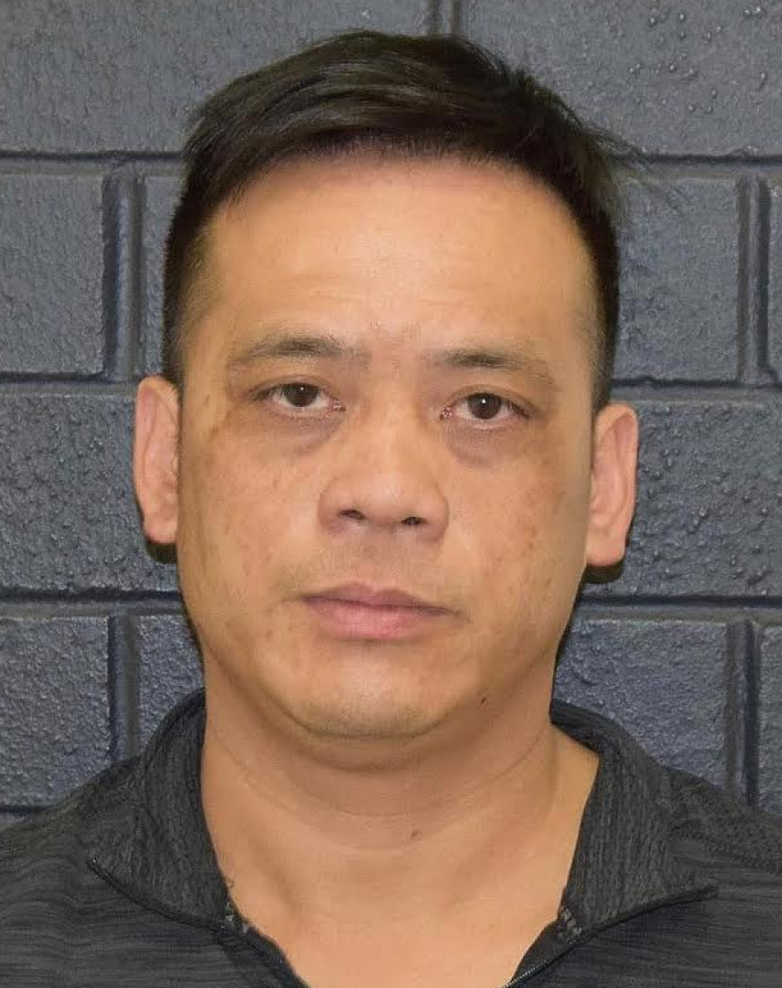 Αυτοακρωτηριασμός με σουγιά, βενζίνη στις πληγές, τρώγοντας πιθήκους: Συγκλονιστικές ιστορίες επιβίωσης