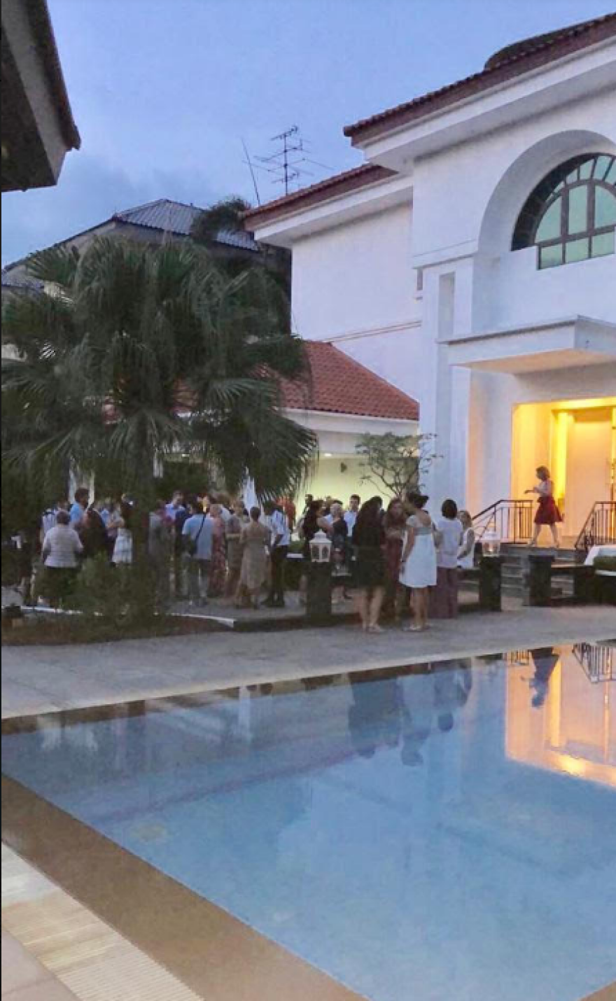 20.000 ευρώ ενοίκιο για την έπαυλη της πρέσβειρας της Ελλάδας στη Σιγκαπούρη 