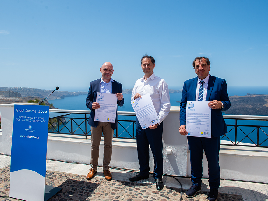 Lidl Hellas: Επενδύει 500.000 ευρώ στην καμπάνια «Plastic Free Santorini»