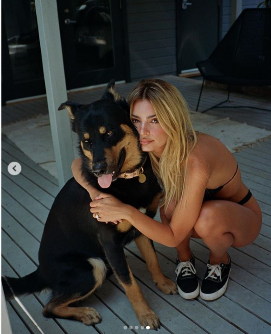 Έμιλι Ρατακόφσκι: Έγινε ξανθιά - Δείτε φωτογραφίες