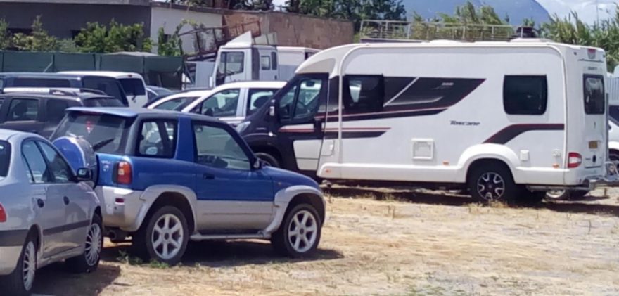 ΑΑΔΕ: Παράνομo ένα στα τρία αυτοκίνητα με ξένες πινακίδες