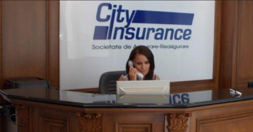 Πώς ρουμανικές ασφαλιστικές ταλαιπωρούν και «αρμέγουν» Έλληνες πελάτες – θύματα