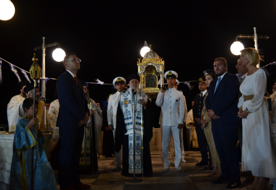 Αγία Σοφία: Έψαλαν τον Ακάθιστο ύμνο στην Τήνο - Δείτε βίντεο