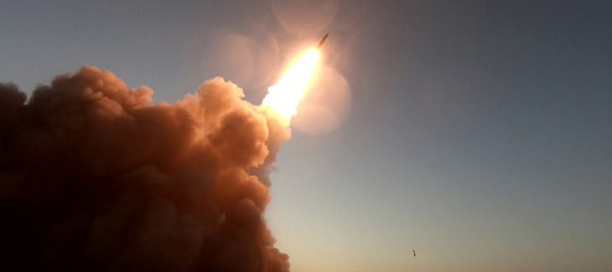 Το Ιράν δοκίμασε νέο βαλλιστικό πύραυλο με όνομα «Κασέμ Σολεϊμανί»