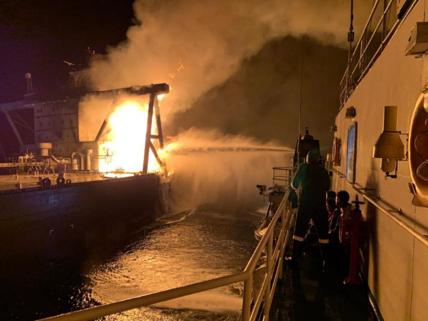 Σρι Λάνκα: Ένας νεκρός από την πυρκαγιά σε ελληνόκτητο τάνκερ - Πέντε Έλληνες πάνω στο πλοίο 