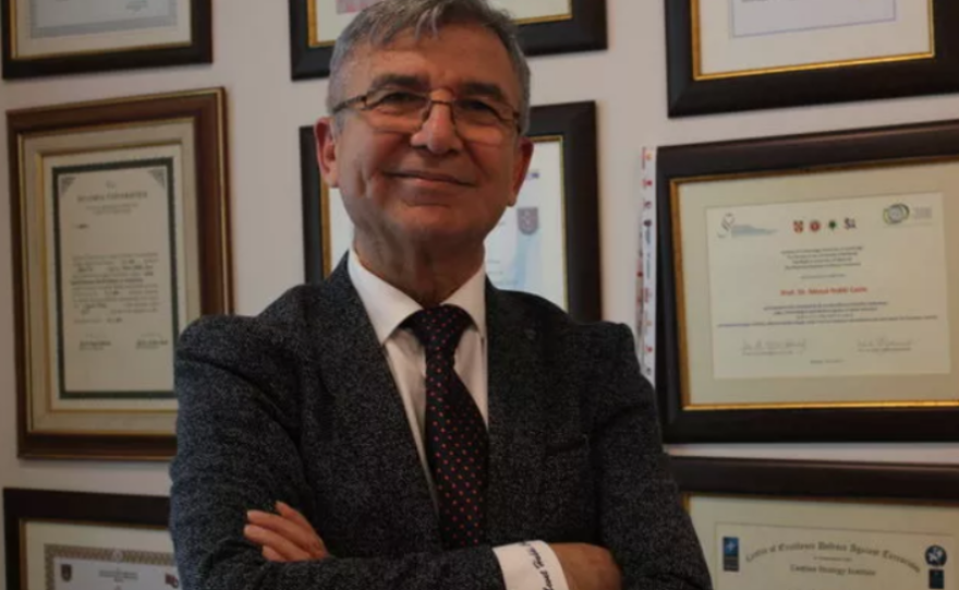 Ακραία προκλητικός σύμβουλος του Ερντογάν: Θα βουλιάξουμε το Σαρλ Ντε Γκολ 