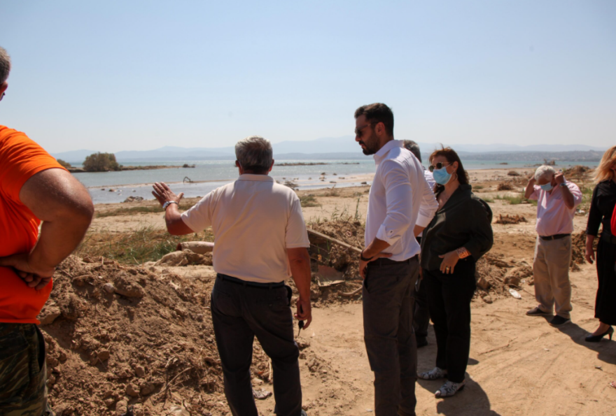 Χριστοδουλάκης για καταστροφές στην Εύβοια: Εμείς είμαστε εκεί και όταν «σβήνουν» τα φώτα