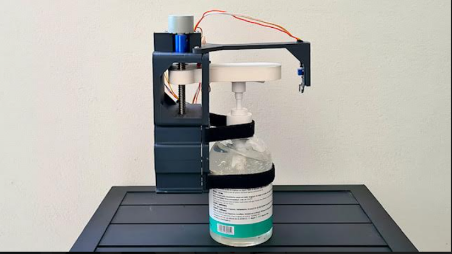 Νικόλας Μπαμπέτας: Διεθνής διάκριση για τον 14χρονο που έκανε τα αντισηπτικά… αυτόματα