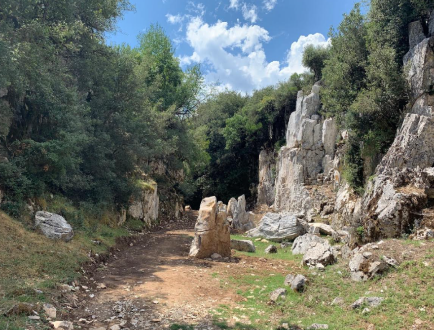 Βίντεο: Αναρρίχηση στο Φαράγγι του Μπουζουνίκου στην Κοιλάδα Αχελώου