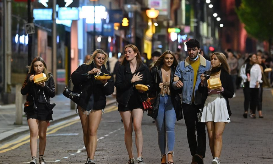 Βρετανία: Τουλάχιστον 100.000 ζωές θα σωθούν με ένα lockdown δυο εβδομάδων - Χαμός στο Λίβερπουλ