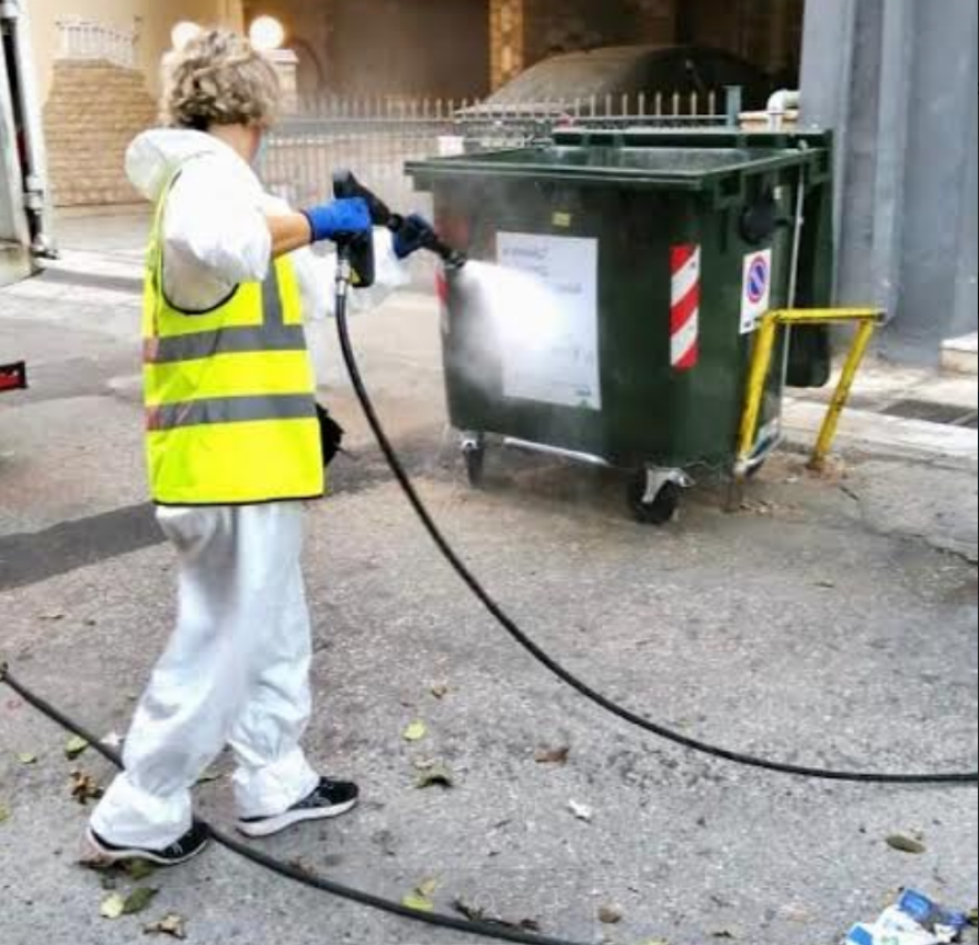 Δήμος Αθηναίων: Κυριακή καθαριότητας και απολύμανσης στο Νέο Κόσμο (Φωτογραφίες)