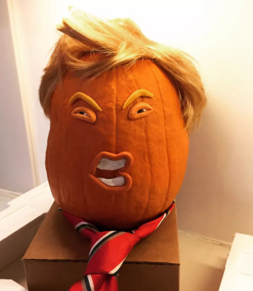 Trumpkin, ή ο Τραμπ σε... κολοκύθα για το φετινό Halloween (εικόνες)