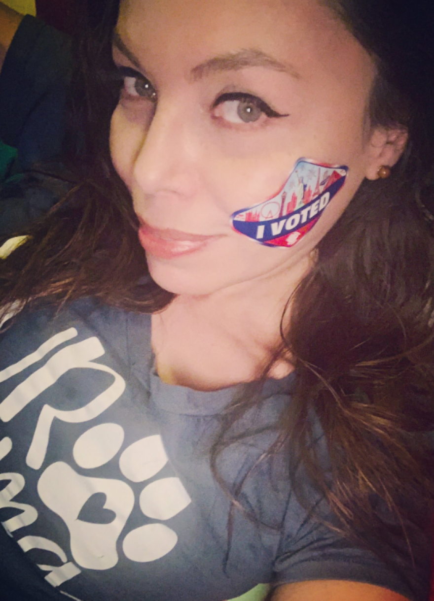 Αμερικανίδα «αφέντρα» προσφέρει θεραπεία «εξευτελισμού» σε φαν του Τραμπ για να τον απαρνηθούν