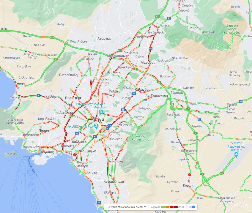 Lockdown: Τρέχουν να προλάβουν το κλείσιμο των καταστημάτων οι Αθηναίοι - Μεγάλες ουρές 