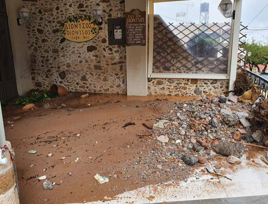 Κρήτη: Μετρούν τις πληγές τους από την κακοκαιρία  - Ζημιές εκατομμυρίων ευρώ 