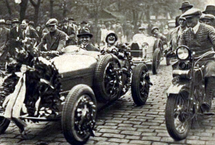 Eliska Junkova: Η Google τιμά με Doodle τη «βασίλισσα του τιμονιού»