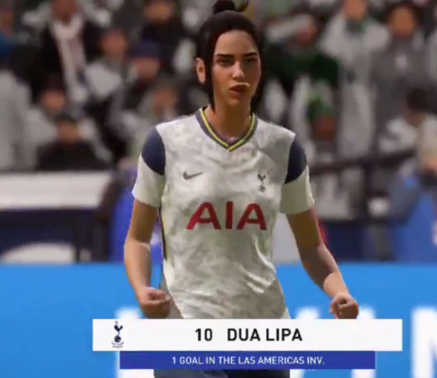 Παίκτες της Τότεναμ πανηγυρίζουν... θωπεύοντας την Dua Lipa όταν σκοράρει (βίντεο)