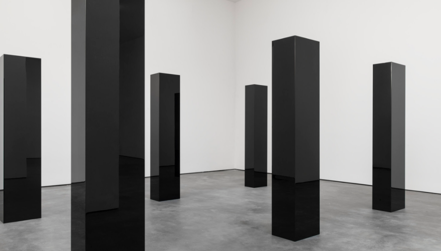 Μυστηριώδης μεταλλικός «μονόλιθος» στη Γιούτα: Ποιος μπορεί να τον έβαλε εκεί και γιατί;