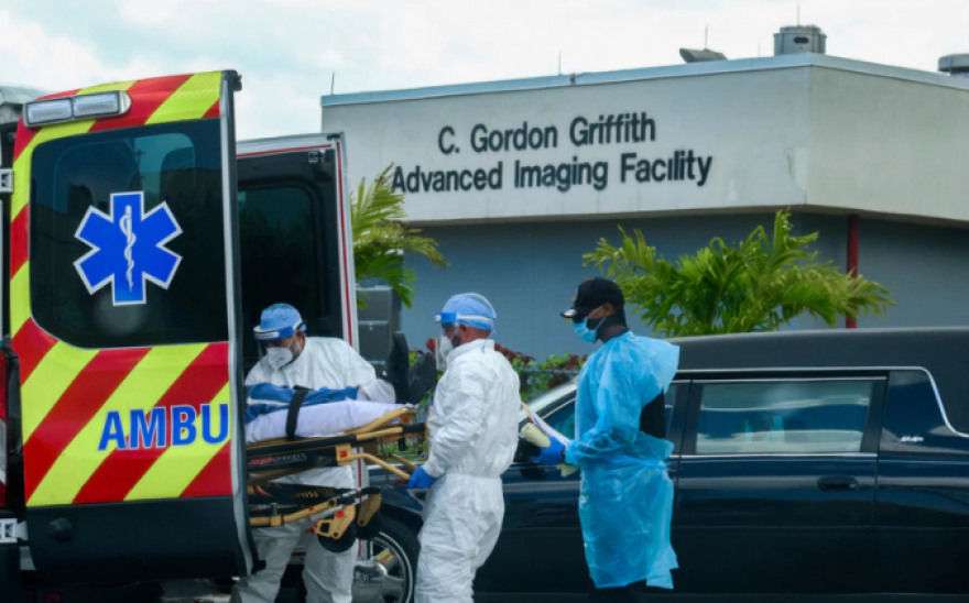 Κορωνοϊός: Σχεδόν 300.000 κρούσματα μέσα σε μια μέρα καταγράφηκαν στις ΗΠΑ