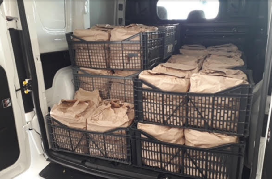 Δήμος Αθηναίων: 1.200 Χριστουγεννιάτικα γεύματα σε αστέγους