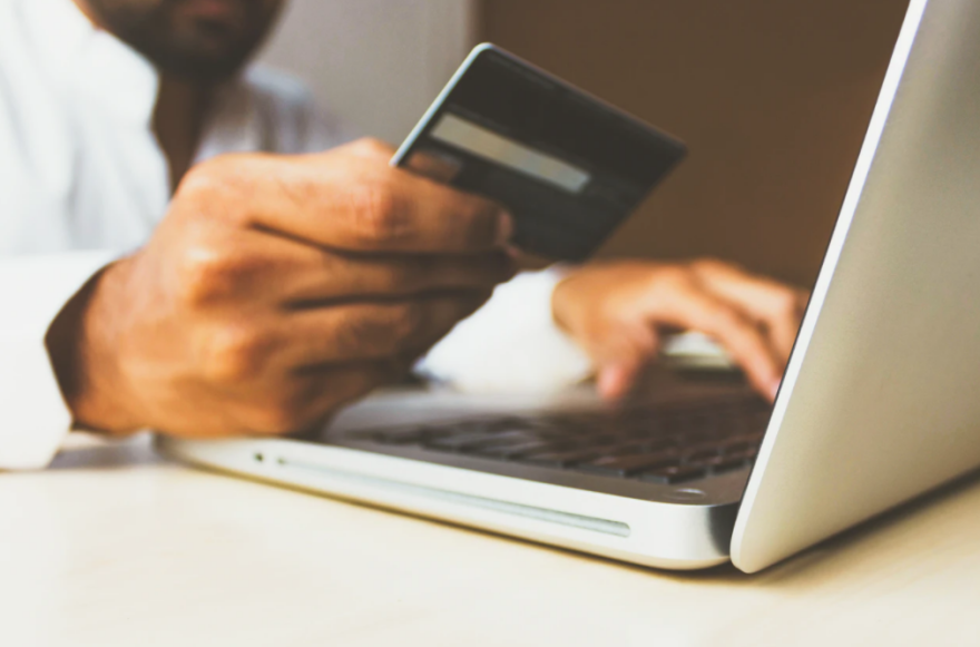 Χειμερινές εκπτώσεις 2021 - Lockdown: Αντίστροφη μέτρηση για τις  e - εκπτώσεις - Πόσο θα διαρκέσουν