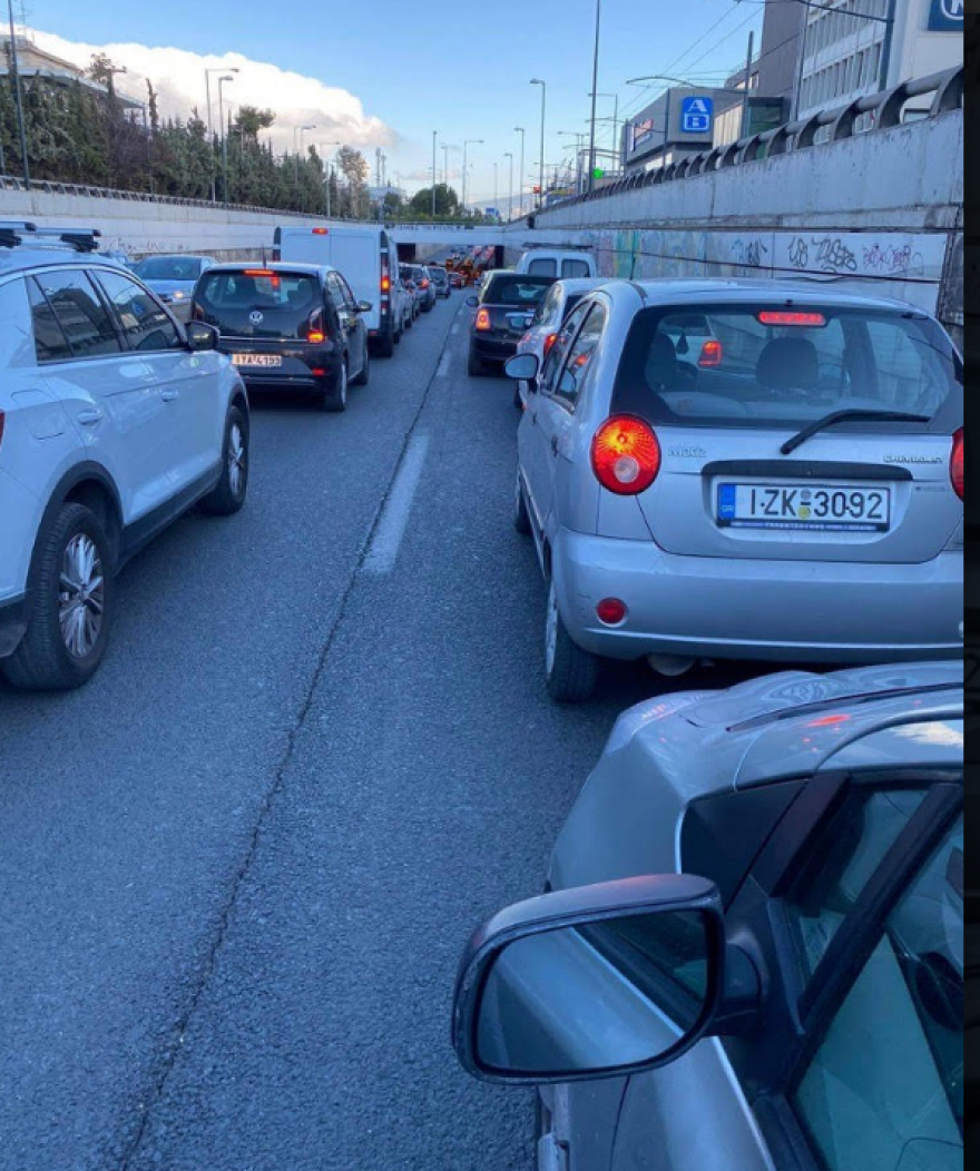 Κίνηση: Μποτιλιάρισμα στην Κηφισίας 