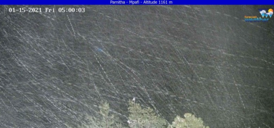 Καιρός - Κακοκαιρία «Λεάνδρος»: Χιόνια στα ορεινά της Θεσσαλονίκης - Χιονίζει στην Πάρνηθα, πότε θα χιονίσει στην Αττική