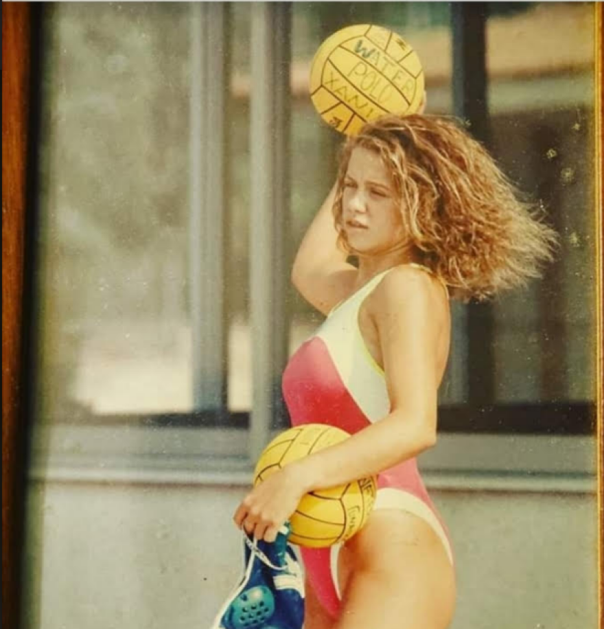 Κολυμβητική Ομοσπονδία: Παρέμβαση για τον γνωστό αθλητίατρο που ζητούσε από την Μπίκοφ να κατεβάζει το μαγιό της