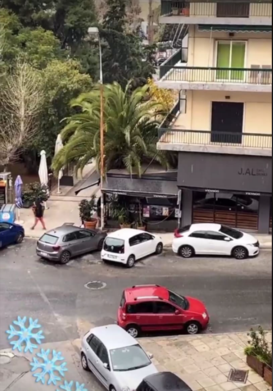 Καιρός - Χιόνισε στην Αττική: Κολωνάκι, Αγία Βαρβάρα, Κορυδαλλός 