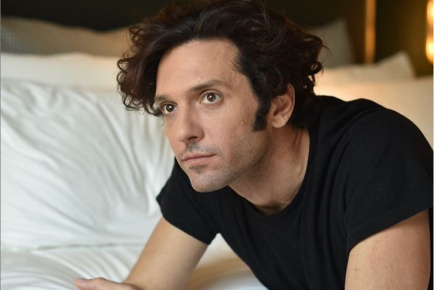 Ο Τσαλίκης πάει για... Μεγάλος Αδερφός και η «ωραία Ελένη» βάζει «φωτιές» με πονηρή ανάρτηση