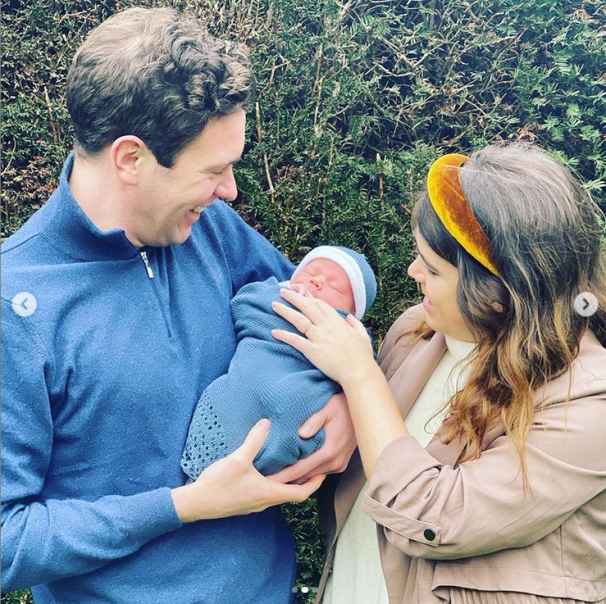 Πριγκίπισσα Ευγενία: Αποκάλυψε το όνομα του γιου της και έδωσε τις πρώτες φωτογραφίες