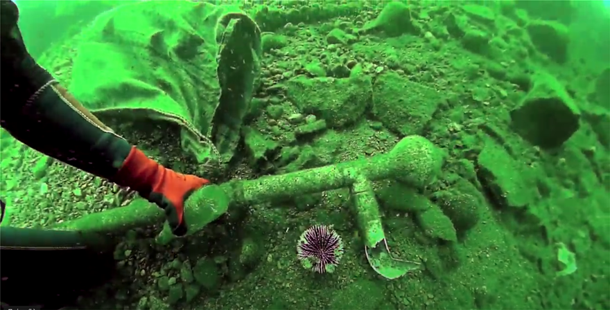 Ο «Τυφώνας» σαρώνει όλη την Ελλάδα και καθαρίζει τις παραλίες