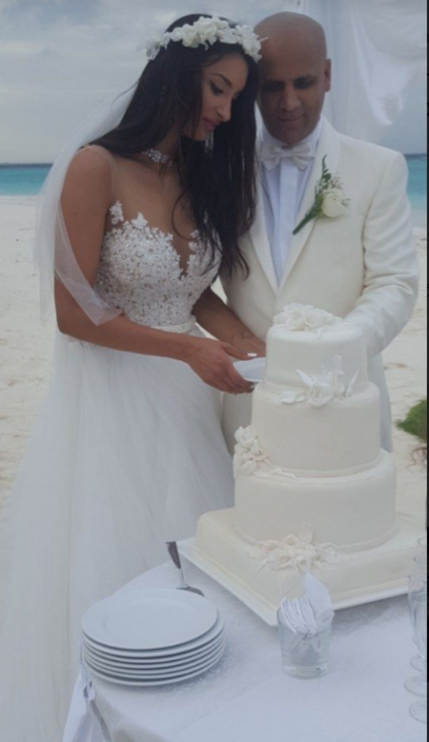 Χίλιες και μια νύχτες στο Λαγονήσι: Ο Άραβας με τα μοντέλα και τη βίλα Ωνάση που αγοράζει «οτιδήποτε πουλιέται»