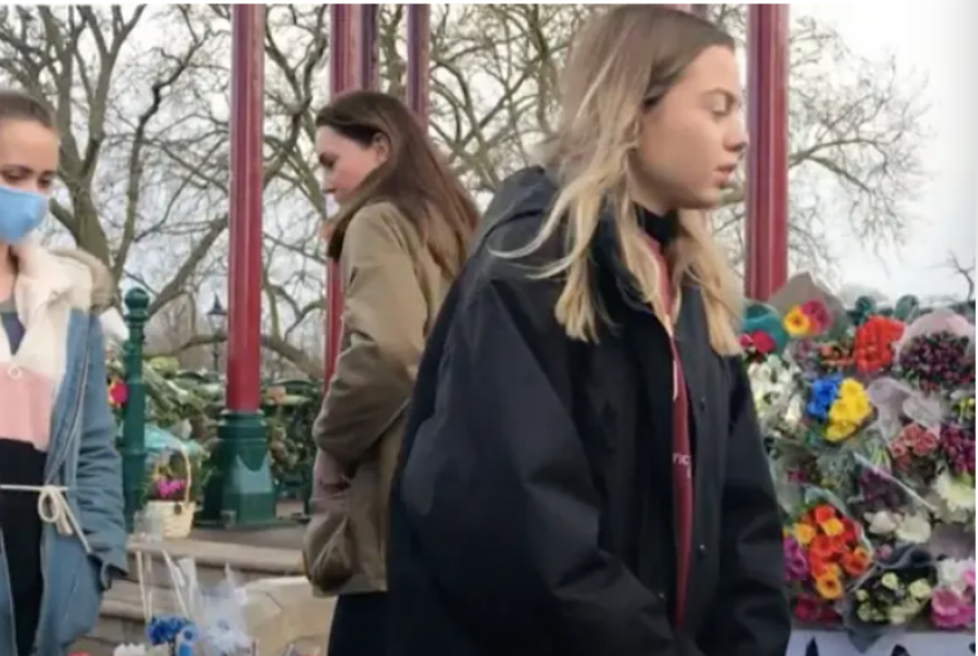 Λονδίνο:  Σάλος για την αστυνομική επέμβαση σε αγρυπνία στη μνήμη θύματος δολοφονίας από αστυνομικό