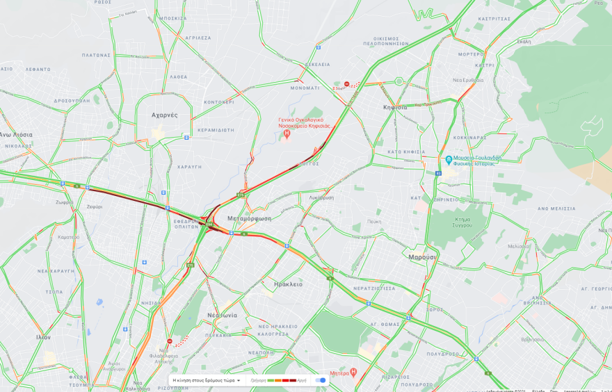 Κίνηση στους δρόμους: Μποτιλιάρισμα στην Αττική Οδό - Έπεσαν μάρμαρα από νταλίκα