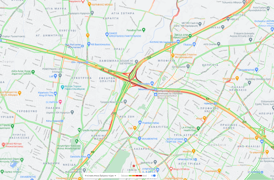 Κίνηση στους δρόμους: Μποτιλιάρισμα στην Αττική Οδό - Έπεσαν μάρμαρα από νταλίκα